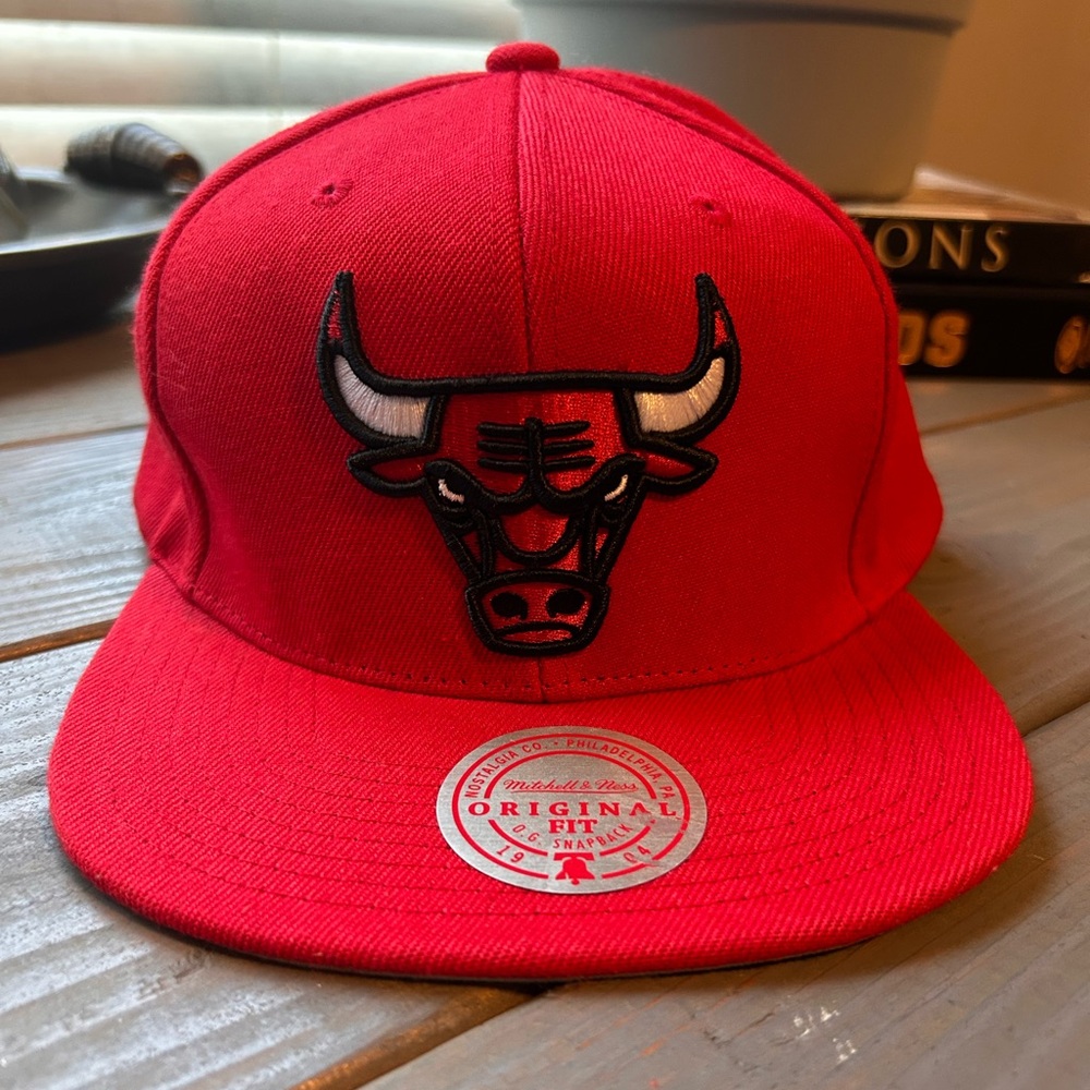Mitchell & Ness Red Chicago Bulls hat